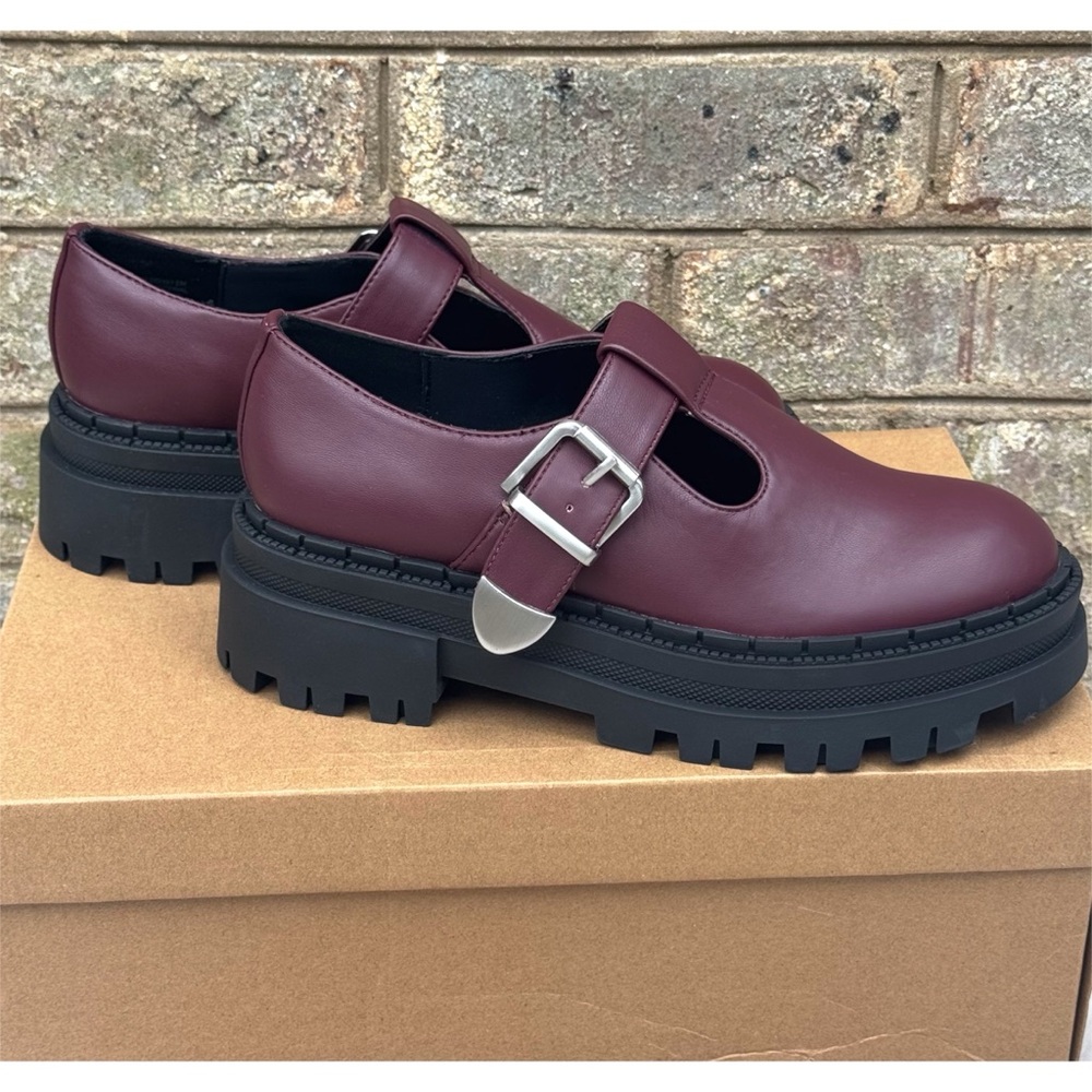 NIB Steve Madden Kamlee Lug Sole Mary Jane